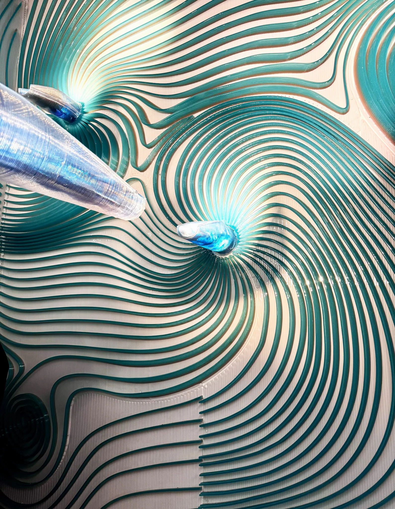 Aqua Lamp, Nagami (2025) — image 3 of 10
