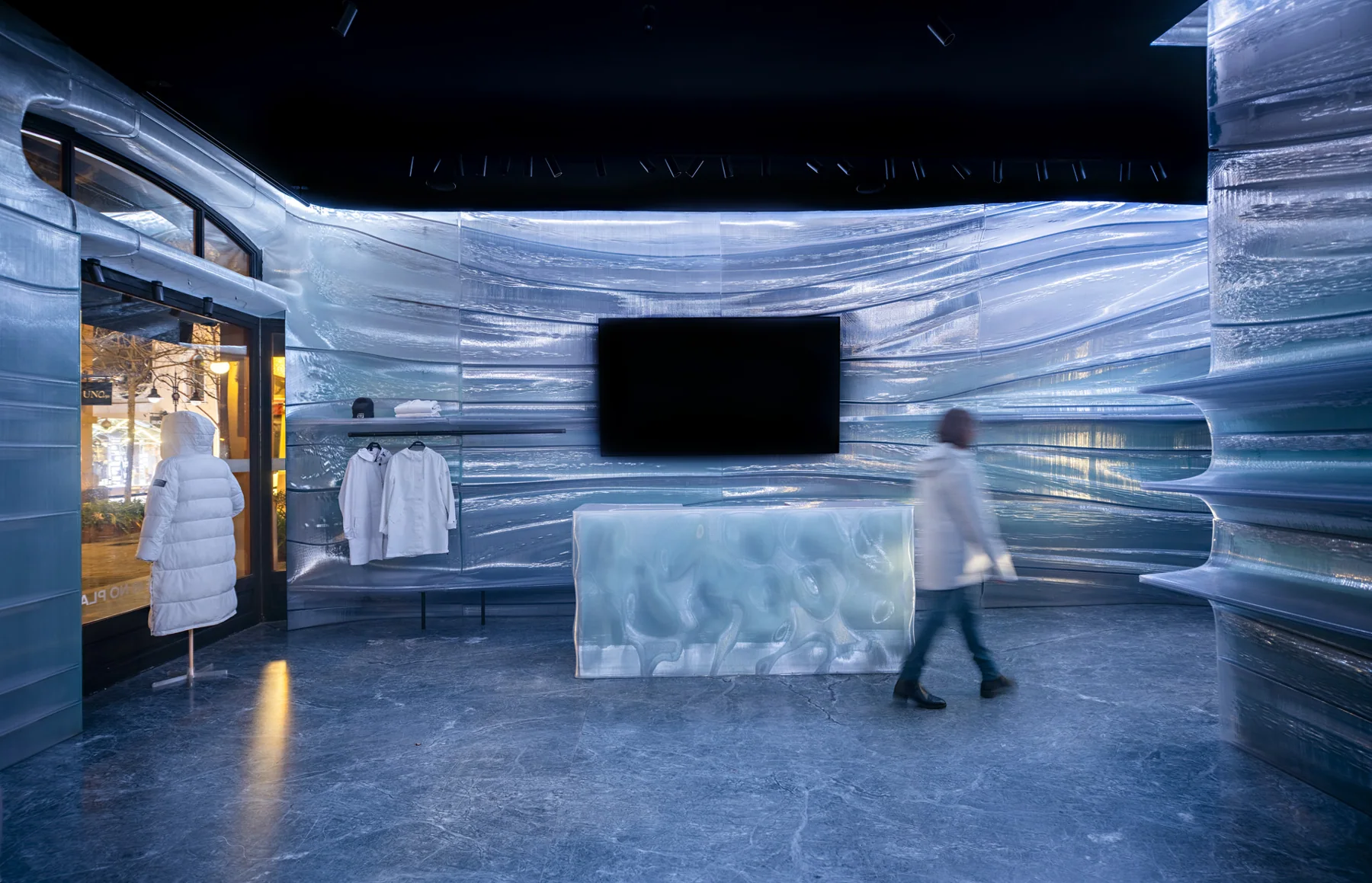 Ecoalf Flagship (2023) — image 11 of 15