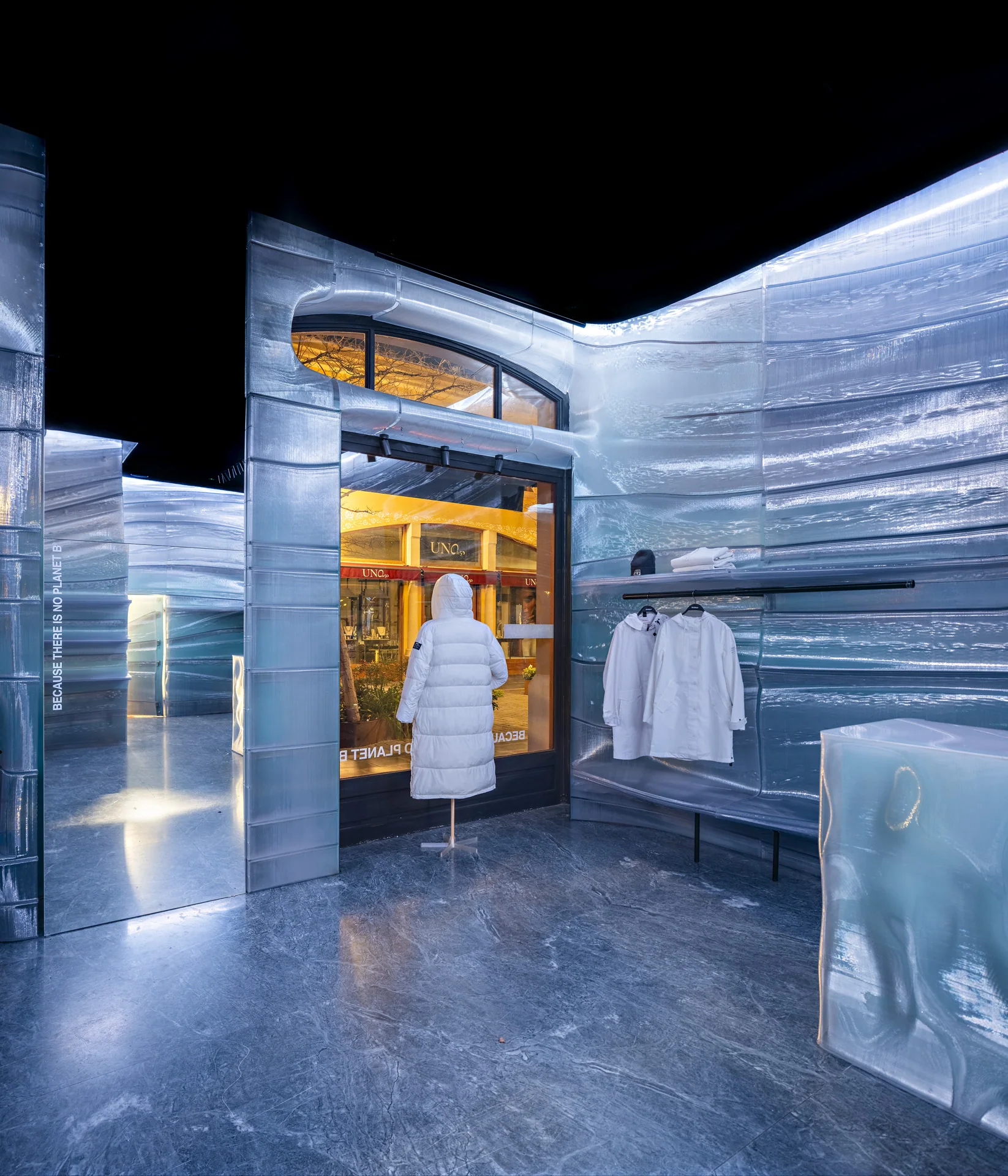 Ecoalf Flagship (2023) — image 12 of 15