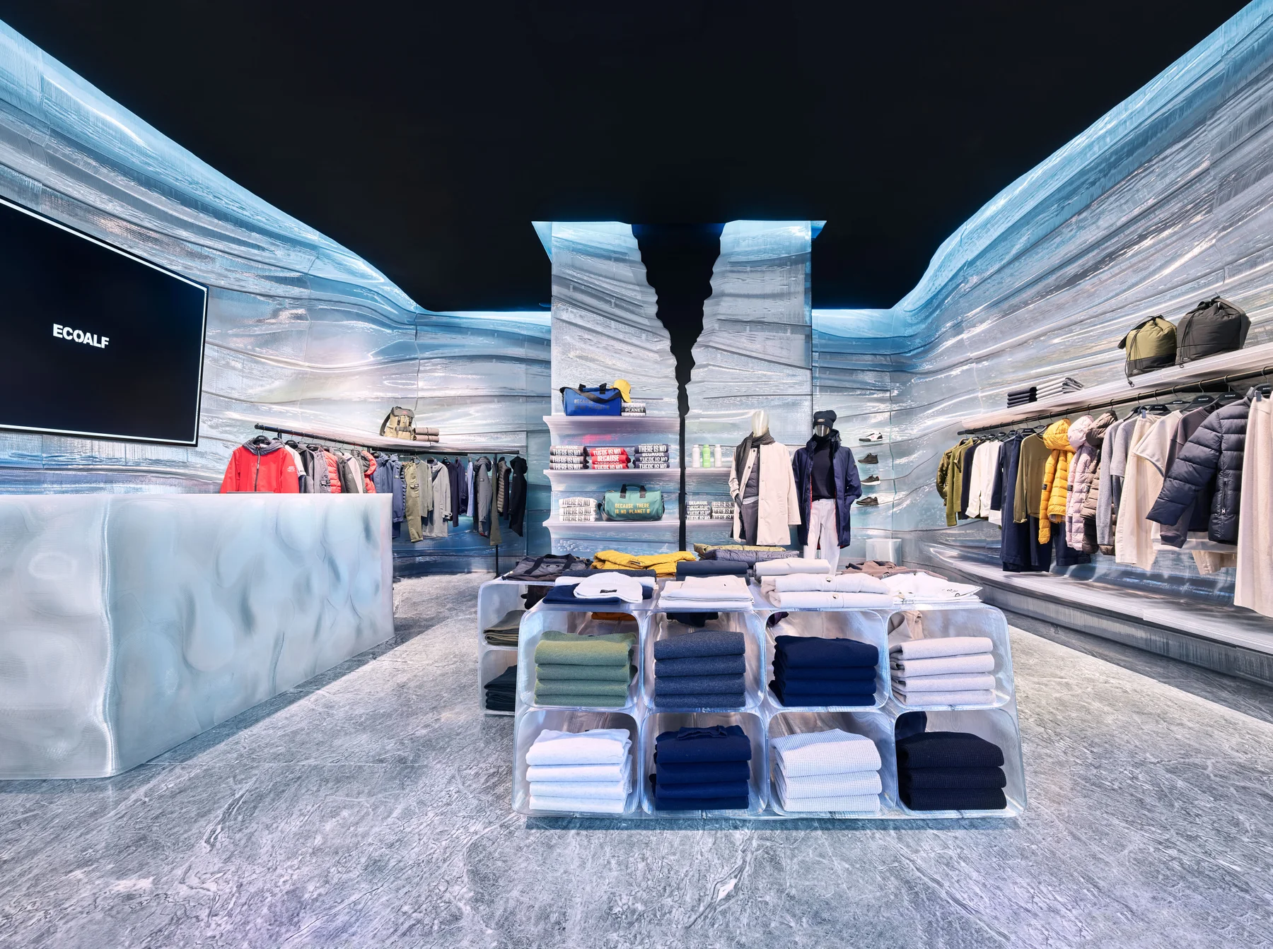 Ecoalf Flagship (2023) — image 14 of 15