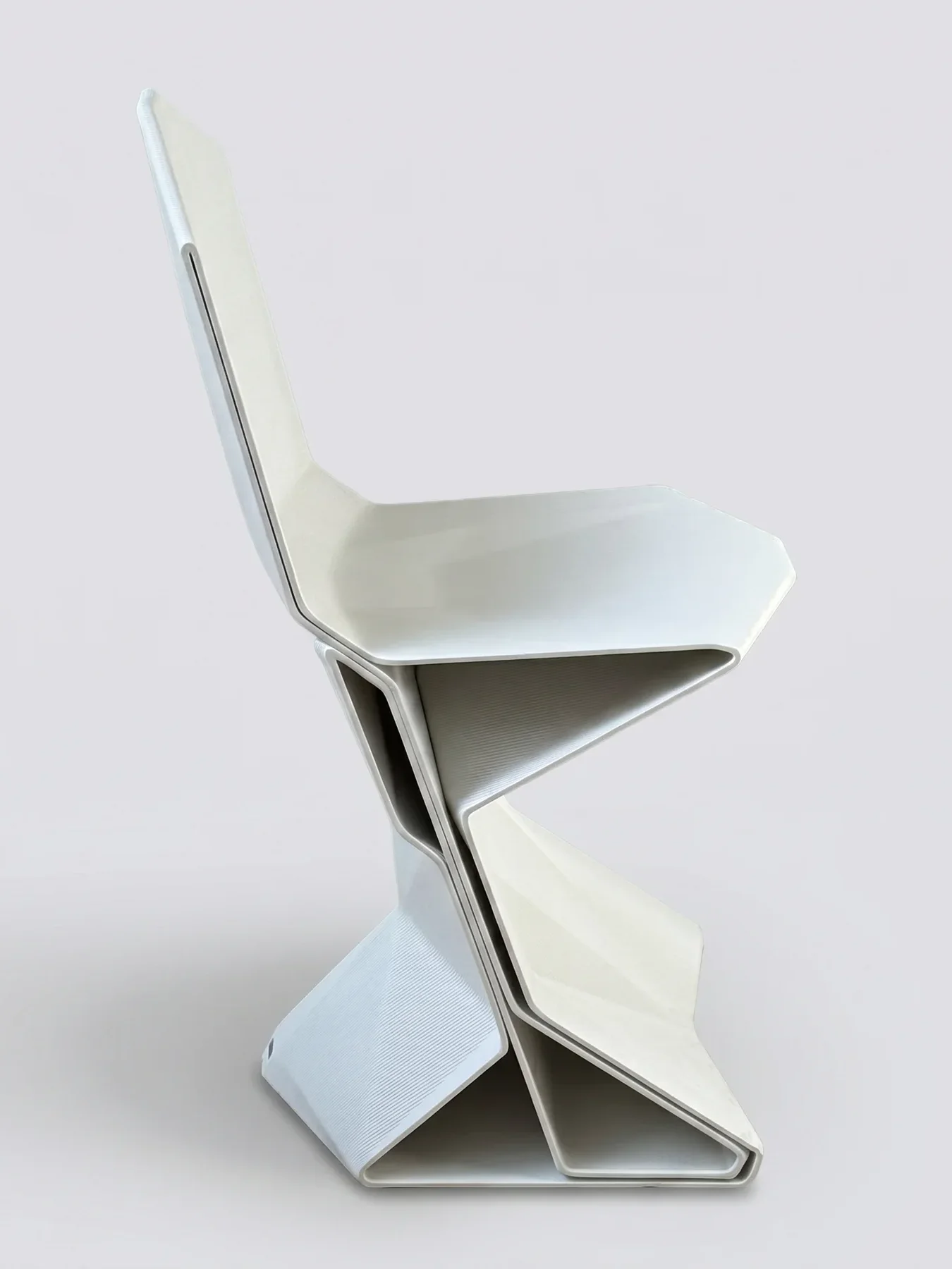 Estrat Chair, Nagami (2018) — image 2 of 12
