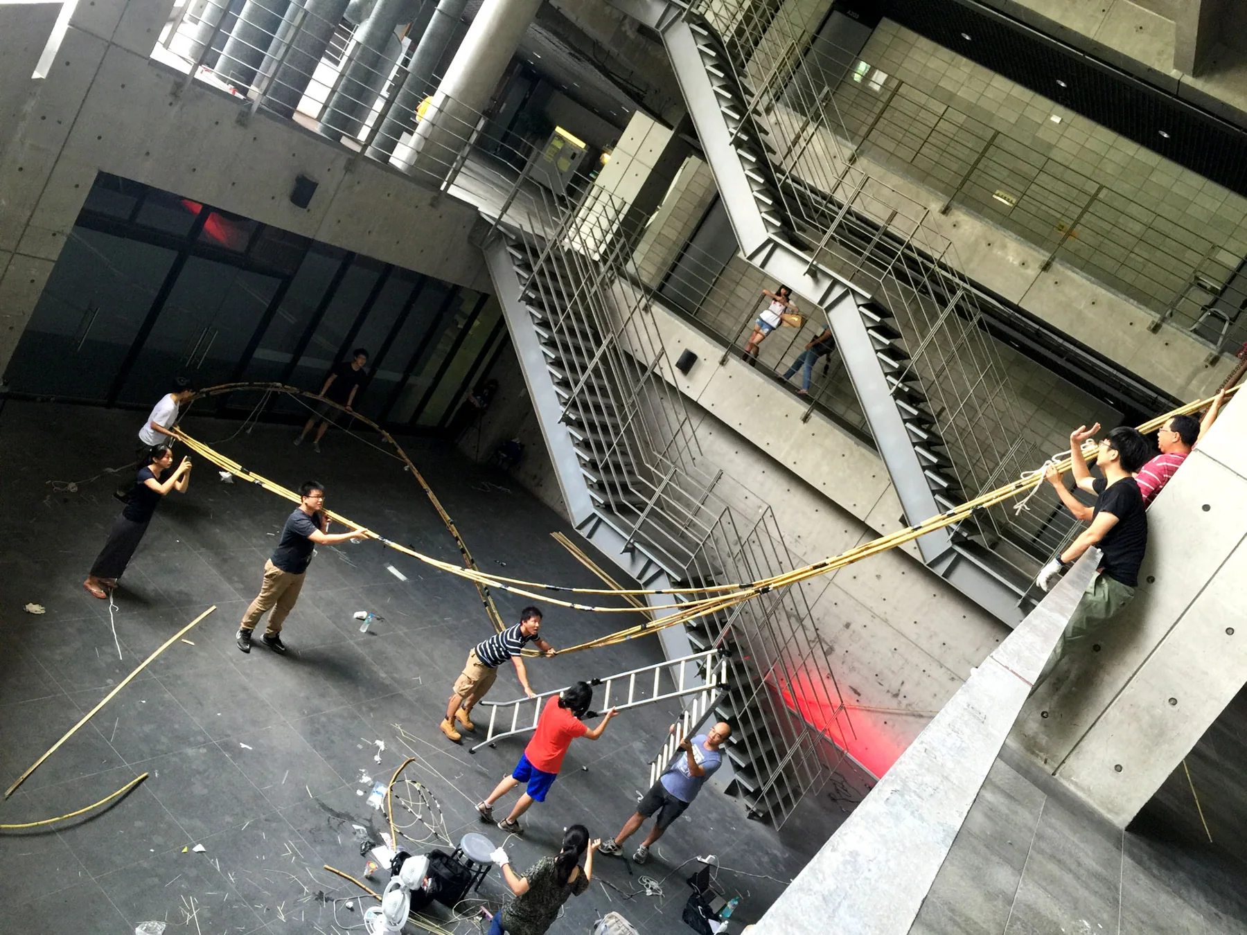 Offshore Bezier, Dezact Extra Fabrica, Taipei (2015) — image 2 of 9