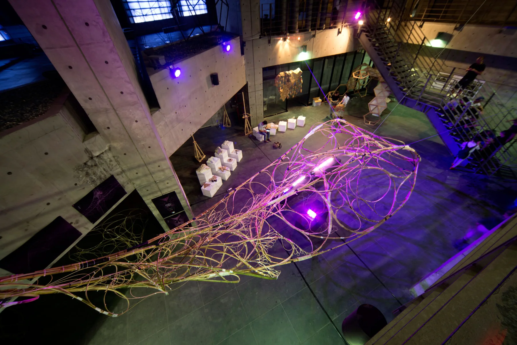 Offshore Bezier, Dezact Extra Fabrica, Taipei (2015) — image 9 of 9