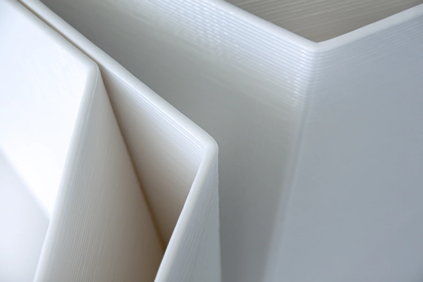 Styla Table (2020) — image 8 of 9