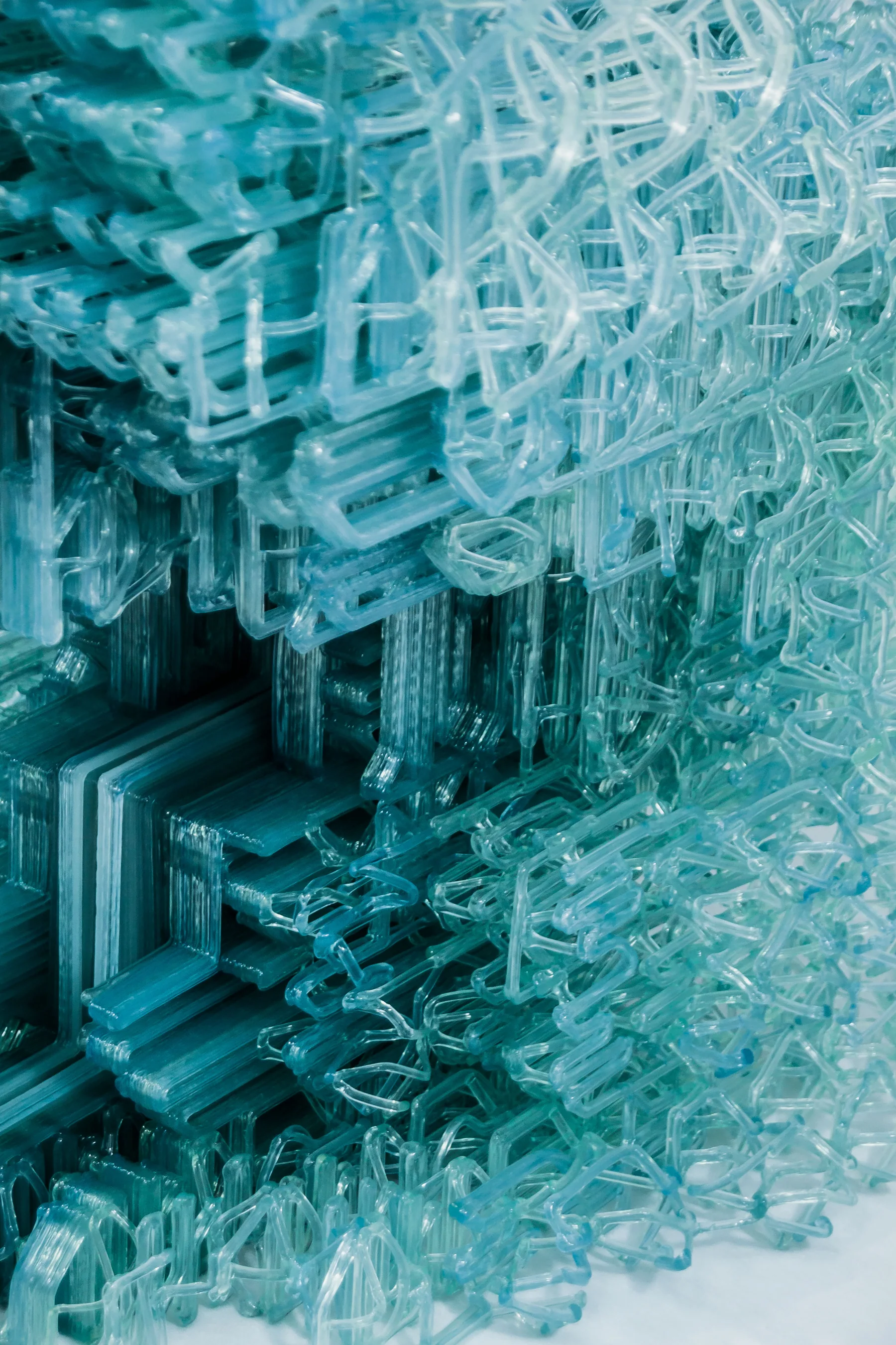 VoxelChair v1.0, Robotically 3D printed plastic chair (2017) — image 4 of 9