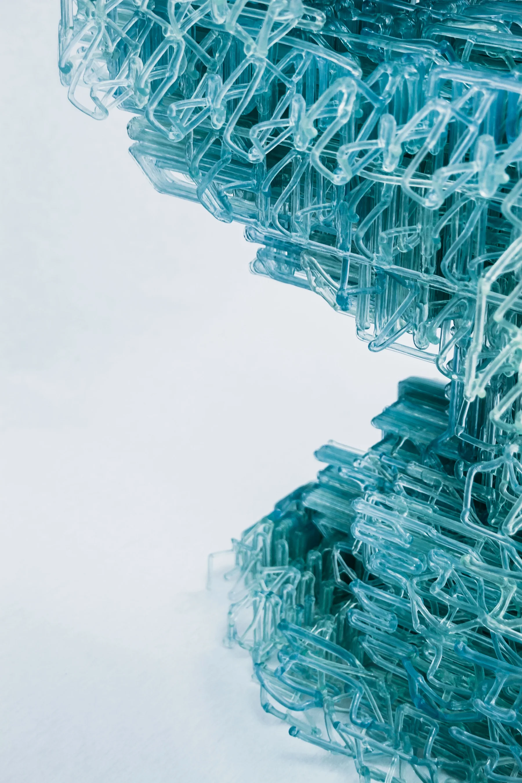 VoxelChair v1.0, Robotically 3D printed plastic chair (2017) — image 5 of 9