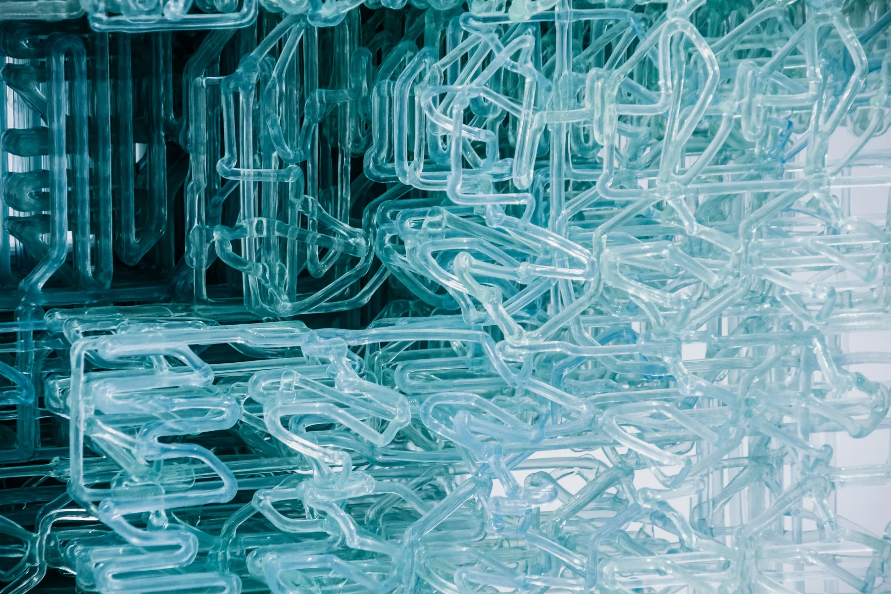 VoxelChair v1.0, Robotically 3D printed plastic chair (2017) — image 9 of 9